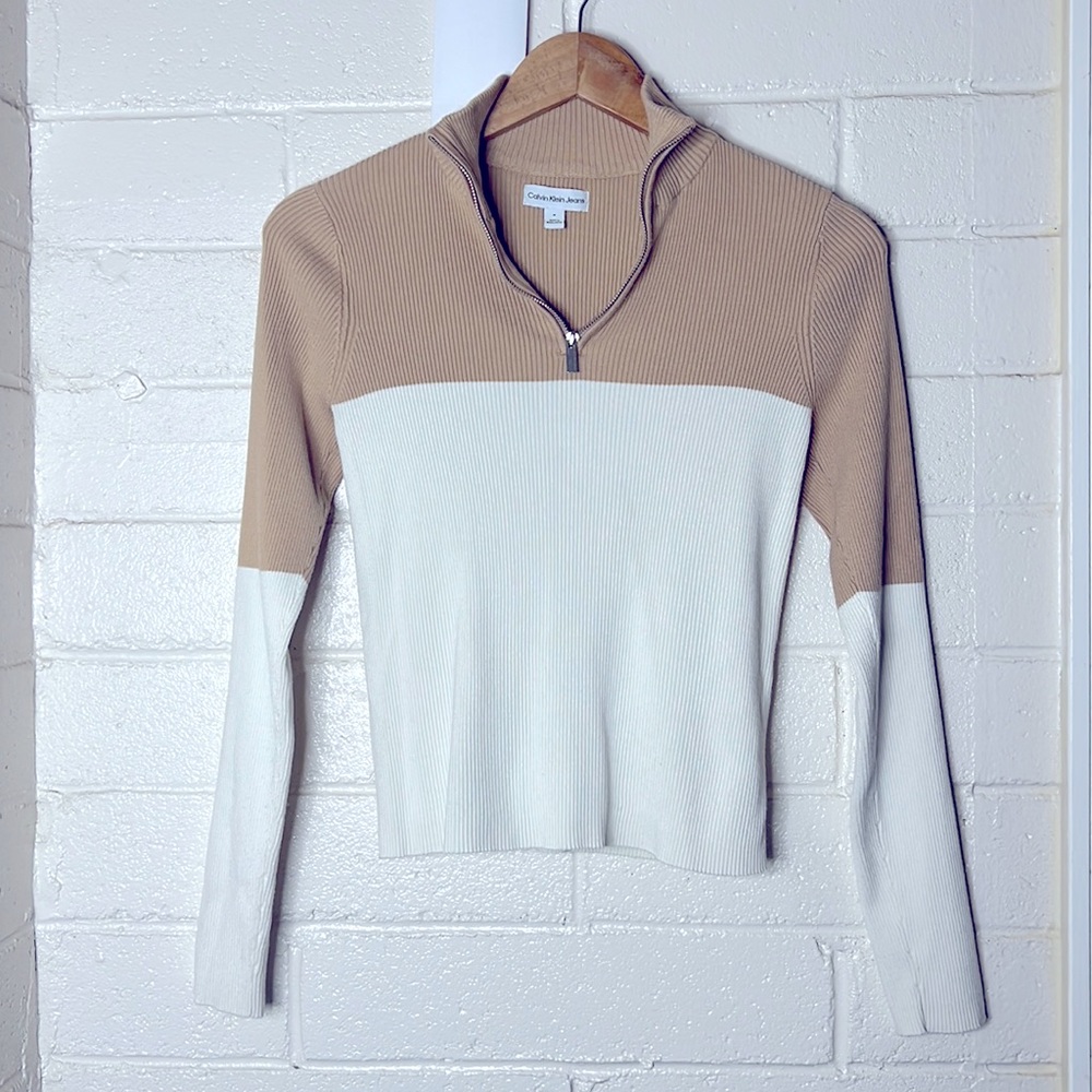 Long sleeve Calvin Klein jeans brand long sleeve sweater